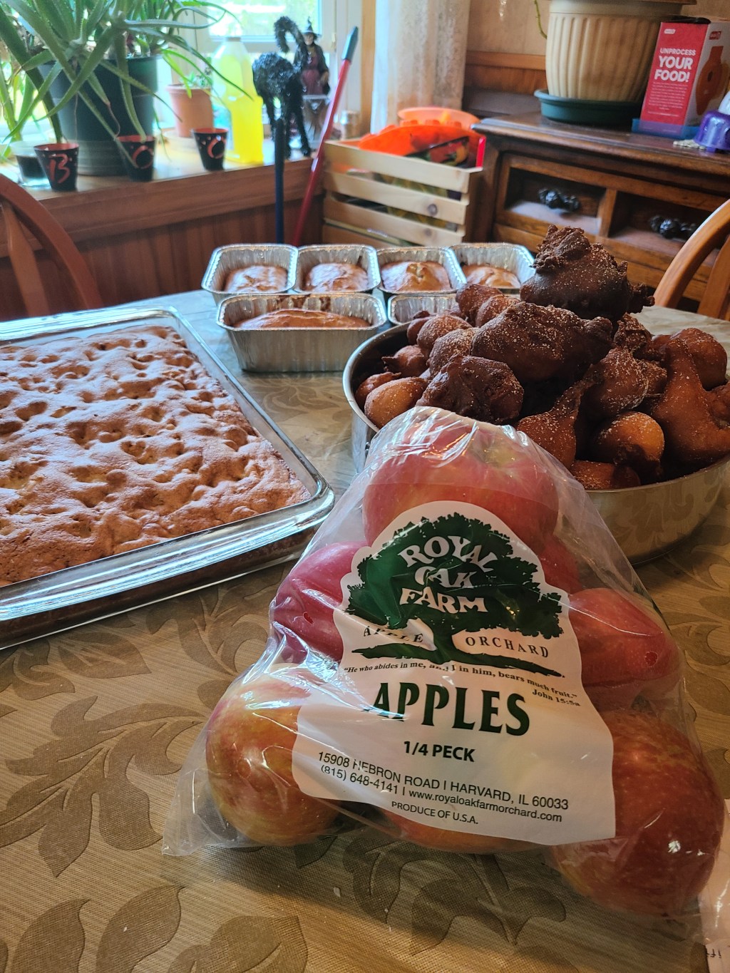 Burnt Toast, Fried Bologna Sandwiches at 11pm, & Apple&nbsp;Everything.